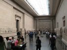 La salle où est exposée la fresque du Parthénon.